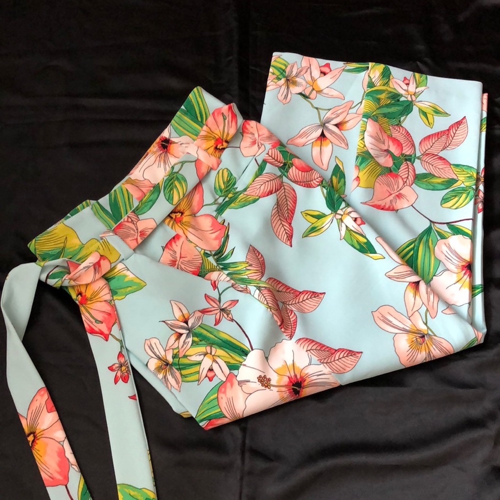 Wide leg ankle pants